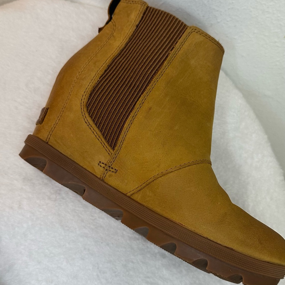 Sorel Women's Joan Of Arctic Wedge I| Chelsea Boot CAMEL Brown Size 7 - Picture 16 of 17